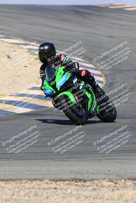 media/Mar-28-2022-Superbike Trackdays (Mon) [[b8603d0f67]]/Open Track Time/Turns 9 and 10/